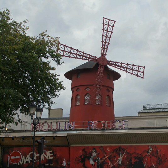 07-Moulin Rouge